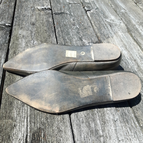 Sole Society Distressed Bronze Leather Flats Sz 9 - Picture 4 of 4
